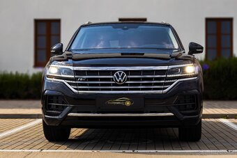 Volkswagen Touareg 3.0 tdi Rline - 3