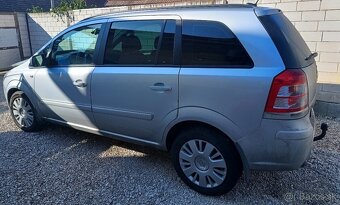 Opel Zafira B Lift model od roku 2005-2012 - 3