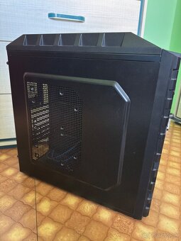 Predám Pc skriňu Enermax Hoplite 3220 - 3