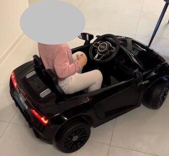 Detské elektrické auto Audi R8 Spyder čierne - 3
