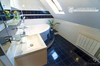 Rodinný dom s krásnou záhradou (922 m2) Markušovce pri SNV - 3