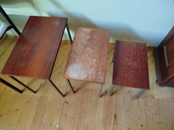 Suprava stolikov - 3