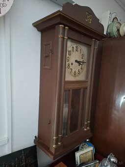 Predám funkčné starožitné nástenné hodiny JUNGHANS artdeco 7 - 3