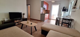 Zariadený 2-izbový apartmán, Novalja, Chorvátsko - 3