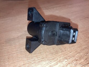Vákuový spínač EGR ventilu - 3