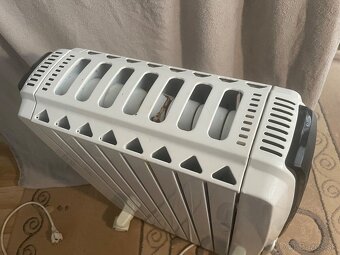Olejový ohrievač - DeLonghi - 3