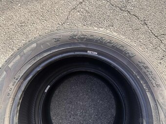 Pirelli 235/60R18 - 3