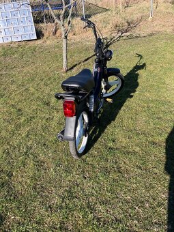 Predám Manet Korado čierne 216 - 3