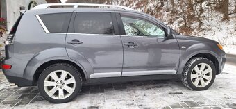 Predám Mitsubishi Outlander 4 x 4 - 3