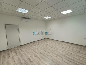 MAXFIN REAL - 26m2 kancelária s parkovaním na Chrenovej - 3