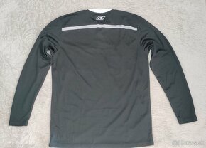 Dres rozhodca Adidas, Atack - 3