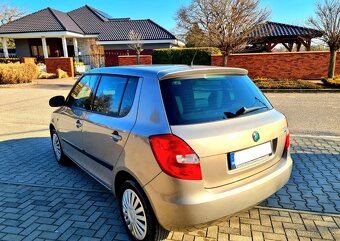 Škoda Fabia Hatchback 1,4 16V 63KW SPORT LINE - 3