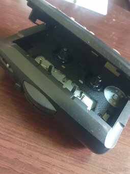 Predám walkman Philips - 3