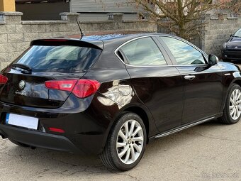 Alfa Romeo Giulietta 1.4 T Distinctive - 3