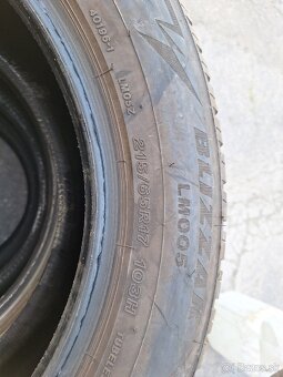 215/65 R17 - 3