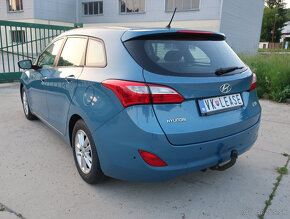 Odstúpim leasing na Hyundai i30 2013 CRDi, 1.majiteľ-AUTOMAT - 3