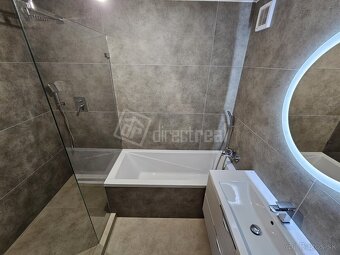 Priestranný, zrekonštruovaný 3 izbový byt 95 m2 plus … - 3
