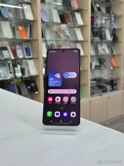 Galaxy Z Flip7 256GB Jetblack | AKO NOVÝ - 3