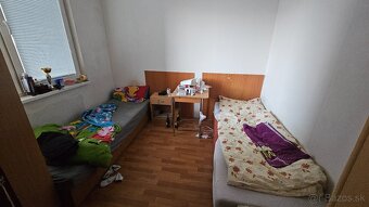 Ponúkam Vám na predaj 3 izbový byt v centre mesta Levice. - 3