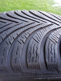215/65 r17 zimné pneu.6 mm DOT.3923 - 3