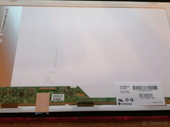Predám 15,6" displeje do notebookov. - 3