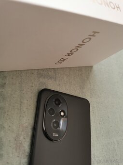 Predam smartfon honor 200 - 3