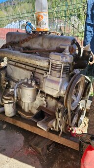 Motor AVIA 712 - 3