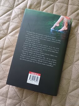 Hewittová Matkino zbohom Ustlane na ružiach Michalíková - 3