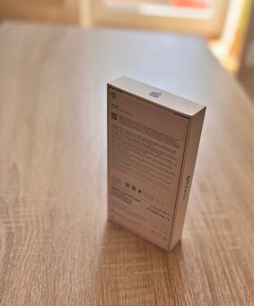 iPhone 16 128 GB - 3