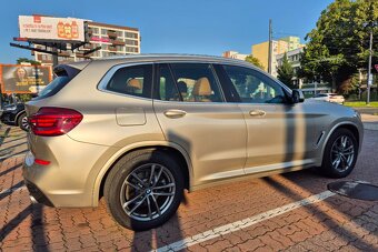 BMW X3 XDrive20i A/T M-Packet - 3