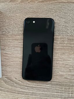 iPhone SE 2020 128GB - 3