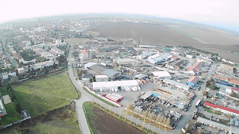 SENEC - NA PREDAJ  pozemok pre šport a rekreáciu pre develop - 3