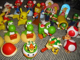 Predam zbierku Super Mario Bros McDonalds hraciek - 3