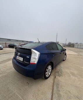 Toyota Prius - 3