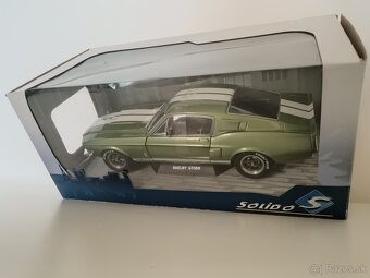 1:18 Shelby GT 500 Solido - 3