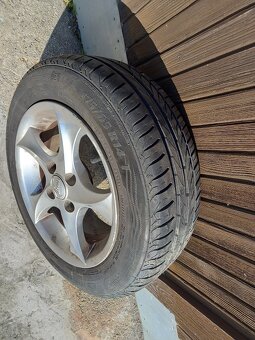 Predám 4 ks disky s pneu 175/65 R14 - 3