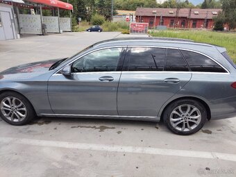 Mercedes benz c trieda 220d 4matic - 3