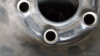 Predám plechove disky 5x100 R14 + zimne gumy hankook 165/70 - 3