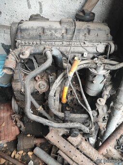 Predám motor na vw Passat B5,5 1,9TD 96kw rok výroby 2003 - 3