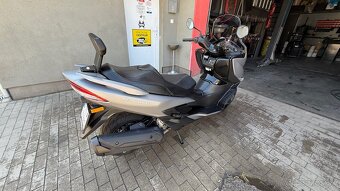 Suzuki Burgman 400 - 3