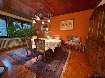 Atypický, priestranný rodinný dom v tichej časti Komárna - 3