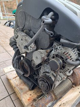 Motor BKD VW Touran 2.0TDI 103kW - 3