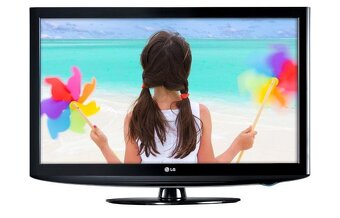 Predám LCD TV LG 26LD320-ZA HD ready - 3