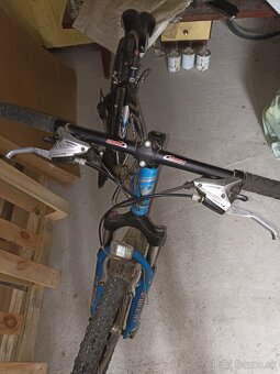Dema Adro M - 3
