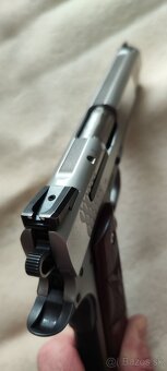 Predám pištoľ Smith & Wesson - 3