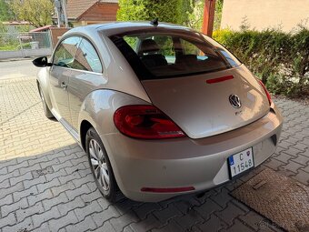 VOLKSWAGEN BEETLE - 3