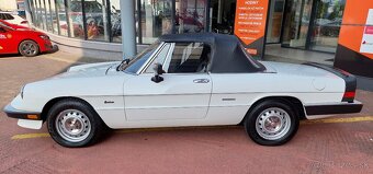 Alfa Romeo Spider Graduate - 3