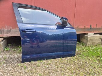 Predám pravé predné dvere na Škoda Octavia 3 III - 3