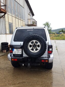 Predám Mitsubishi Pajero Classic 2,5 TD - 3