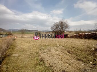 PREDAJ : slnečný pozemok s IS určený pre výstavbu RD v obci - 3
